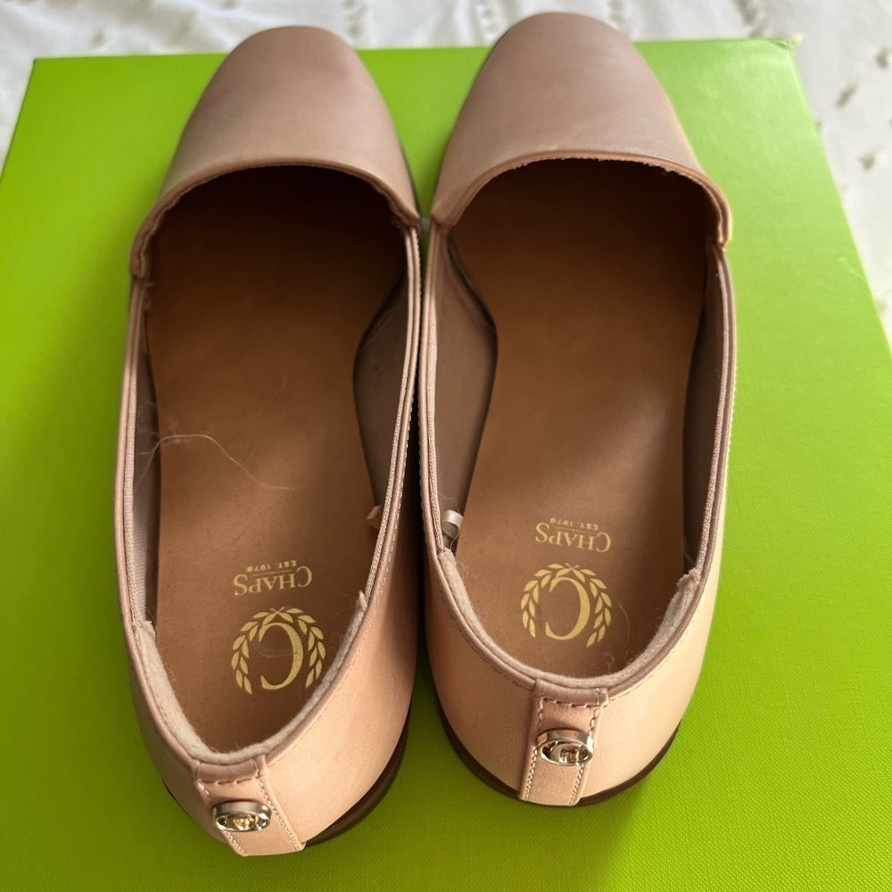 Chaps Women's Ameillia Faux Leather Loafers Size 10 NWOT Neutral Minimalist Chic - Picture 8 of 12